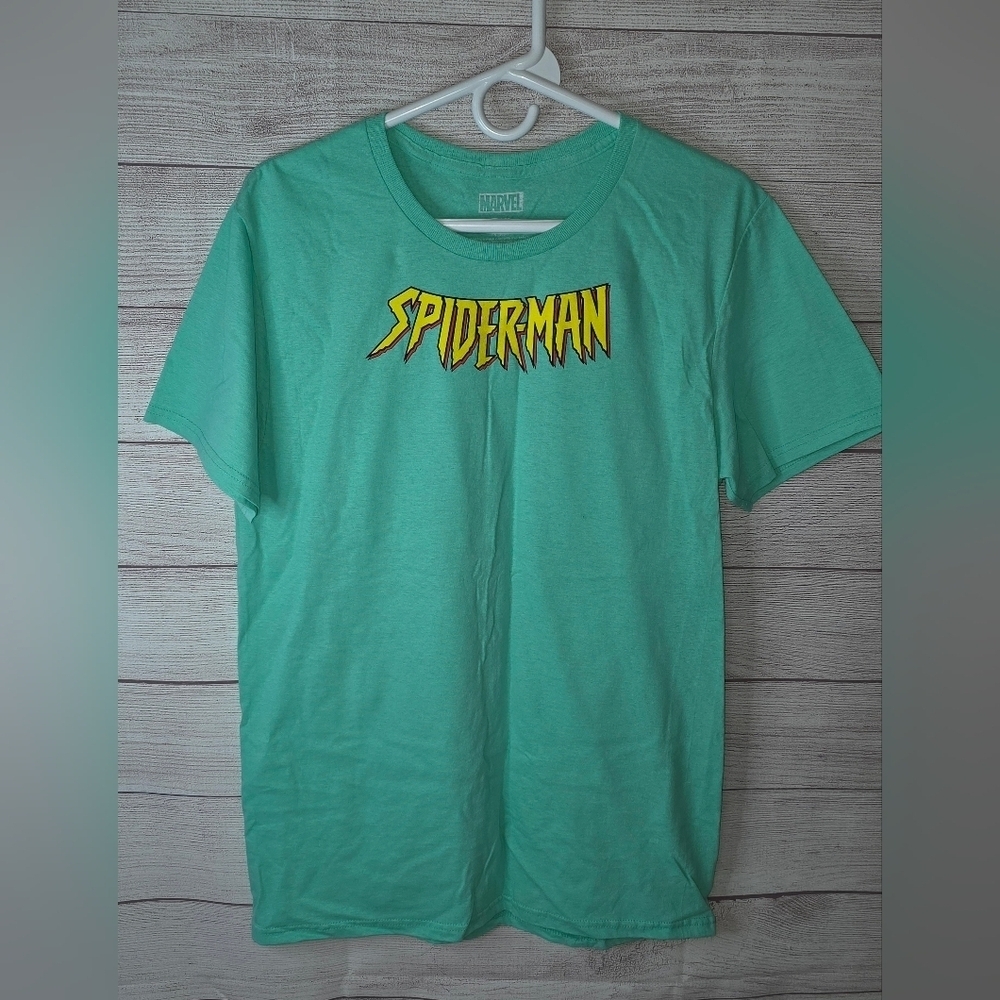 Marvel Spider-Man Grapic Tee Size Medium